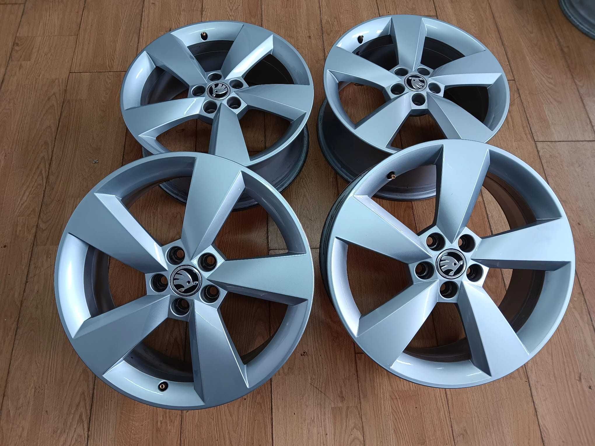 Jante 17 Skoda Rapid Fabia originale Seat Arona VW Polo 5x100