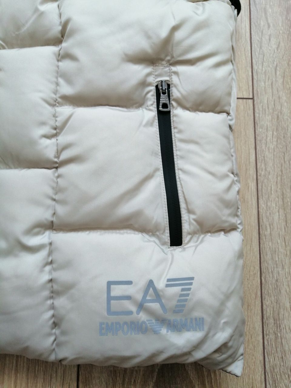 Emporio Armani мъжки елек в бежов цвят 3XL