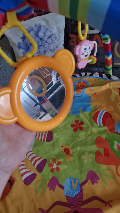 Развивающий коврик для малыша.