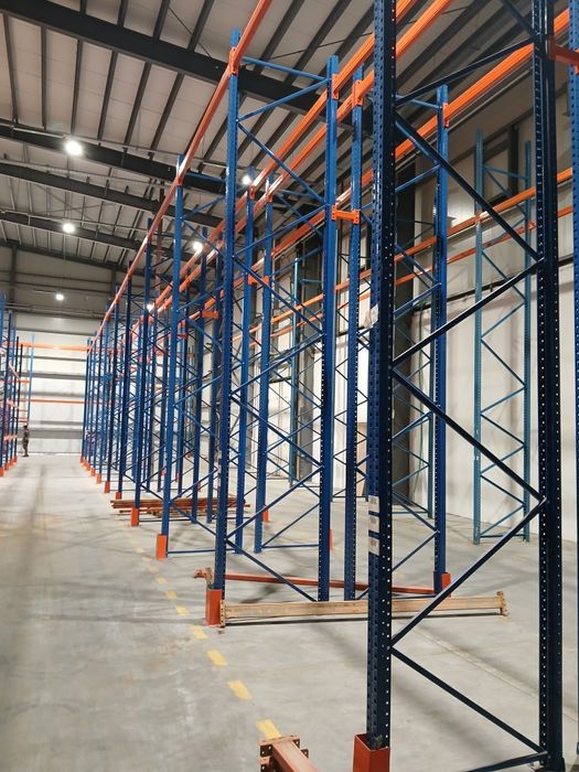 Rafturi metalice de vânzare producător Dexion