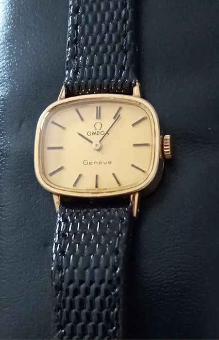 Ceas mecanic de dama Omega Geneve cal. 620 suflat cu aur 20 microni