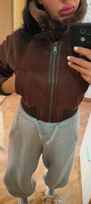 Дамско велурено яке