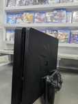 Продается игровой консол Sony Playstation 4 slim