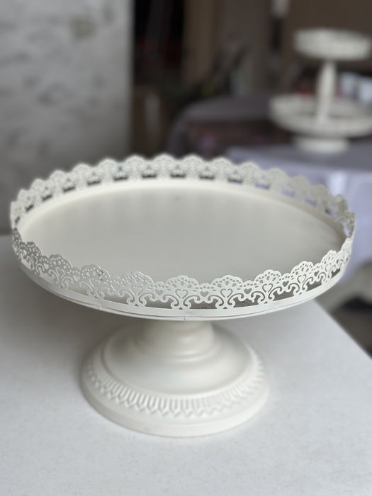 Продам тортницу и подставку для сладостей