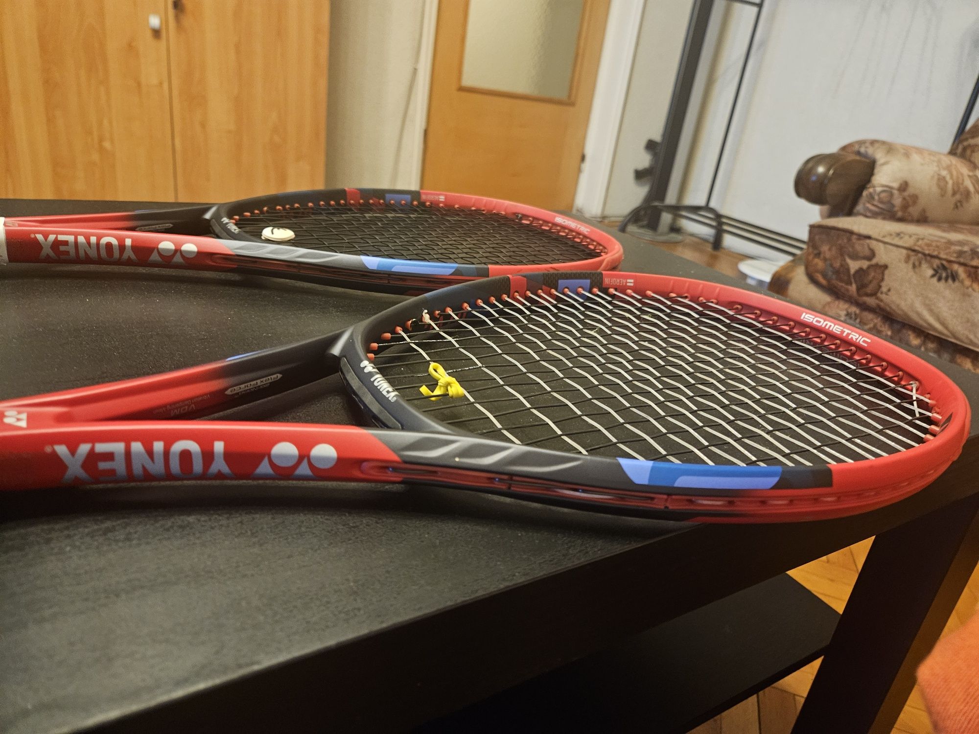 Racheta yonex vcore 100