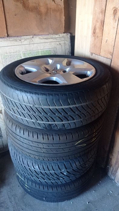 Vând urgent anvelope vara 205/55R/16 95V
