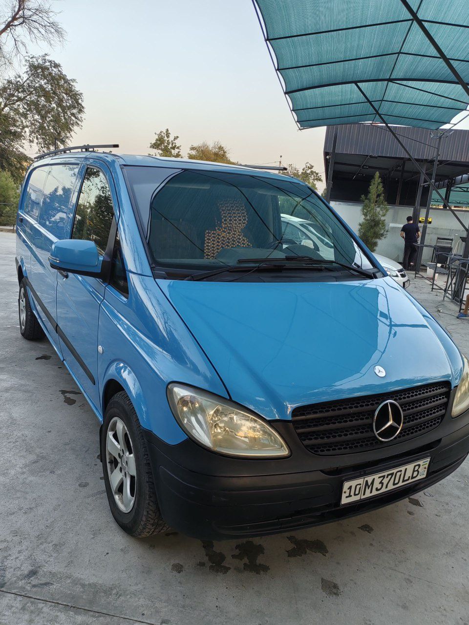 Продаётся mercedes vito состояние хорошее год 2006