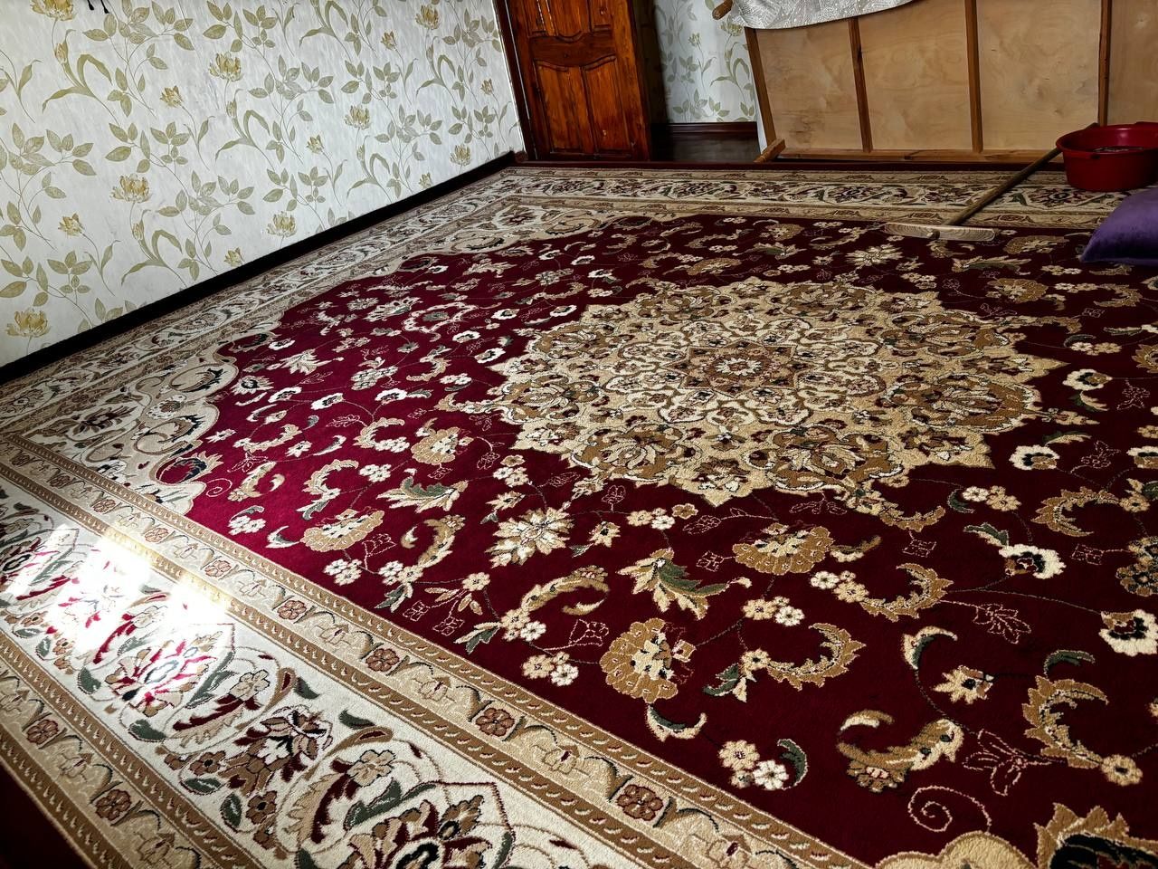 Кілем сатылады срочно