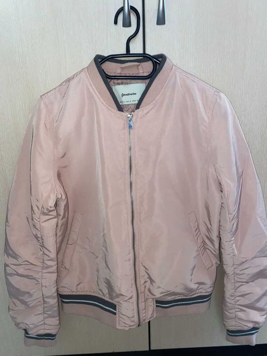 Дамско яке Stradivarius