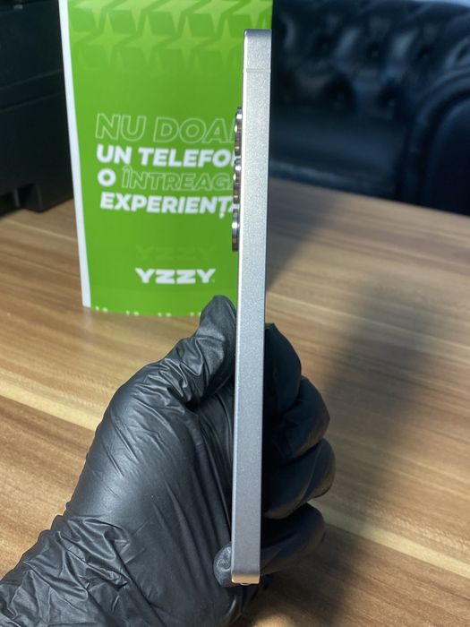 Samsung Galaxy s25 ultra • 512 GB • Titanium Black