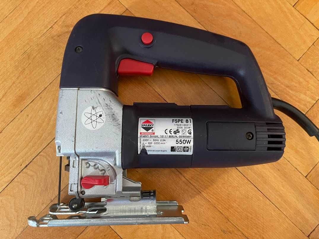 Sparky FSPE 81 550W Прободен трион Зеге с регулиране на оборотите.