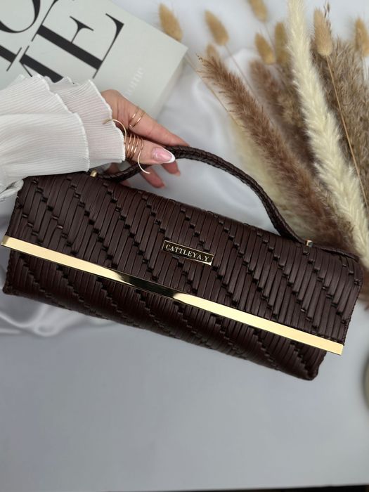 Дамска чанта ръчно плетена