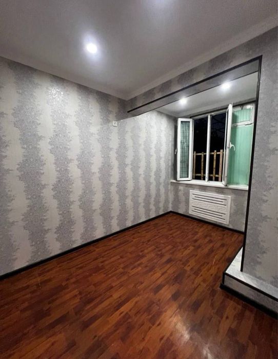 Продается квартира Юнусабад 11 квартал Мега планет 1в2/4/4