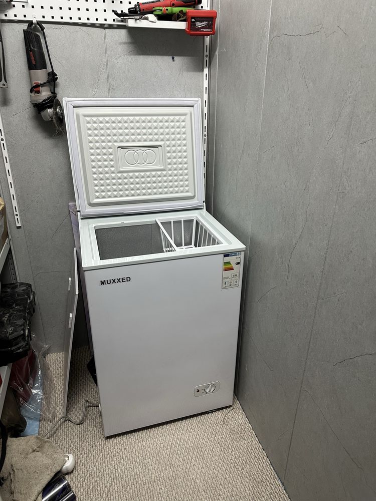Продам морозильную камеру