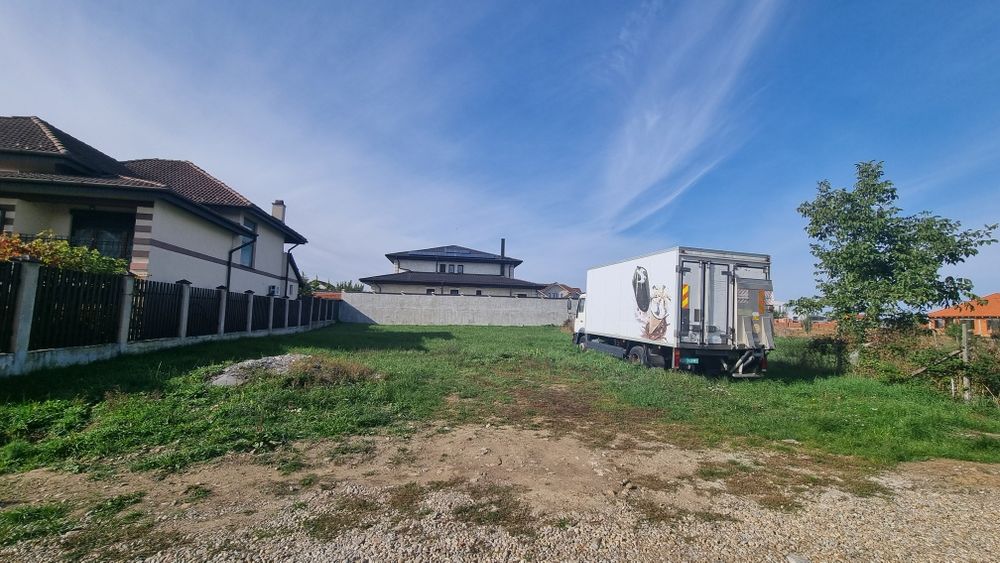 Teren de vânzare Sanmartin - 700 mp