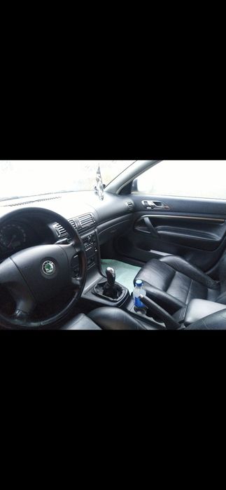 Vând Skoda Superb