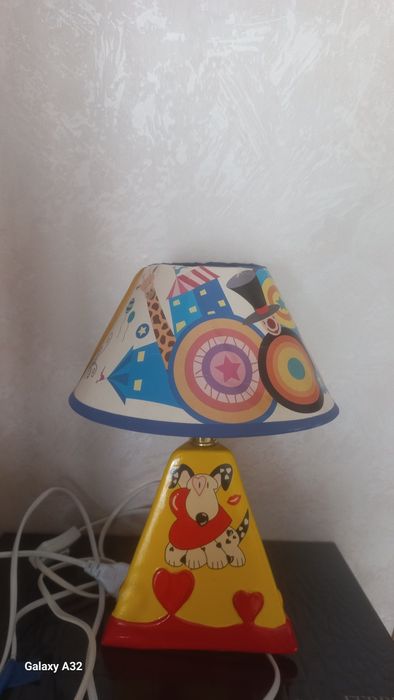 Настольная лампа