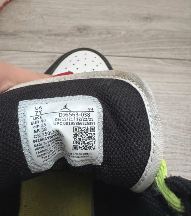 Air Jordan 1 Mid Wavy Slim Vortex