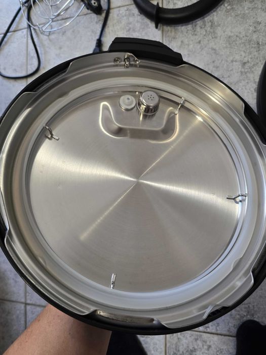 Instant Pot Duo Crisp + Air Fryer 8 литра, като нов