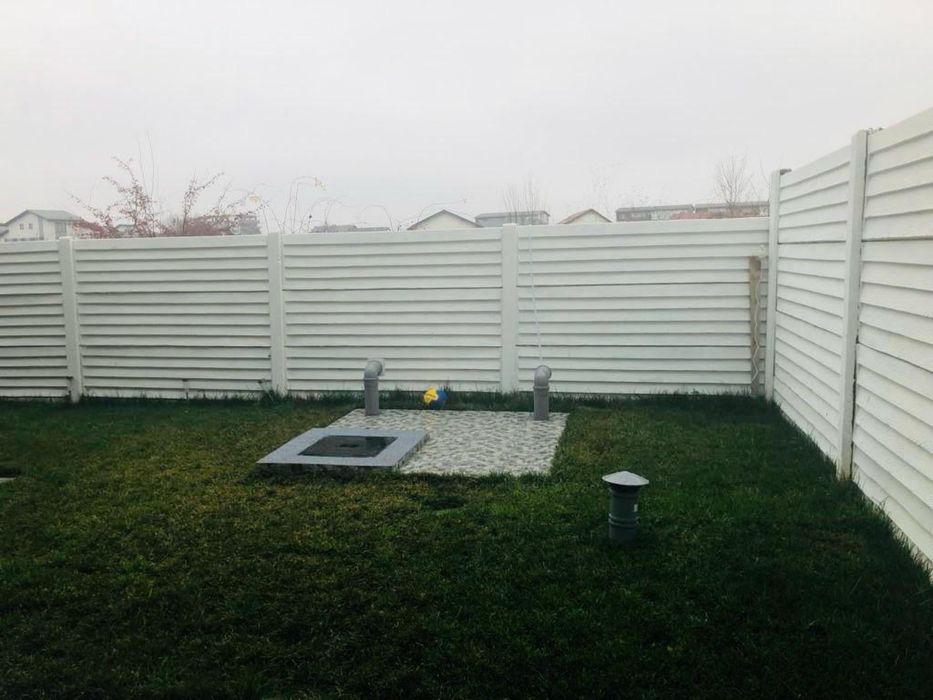 Gard din Stalpi si placi beton