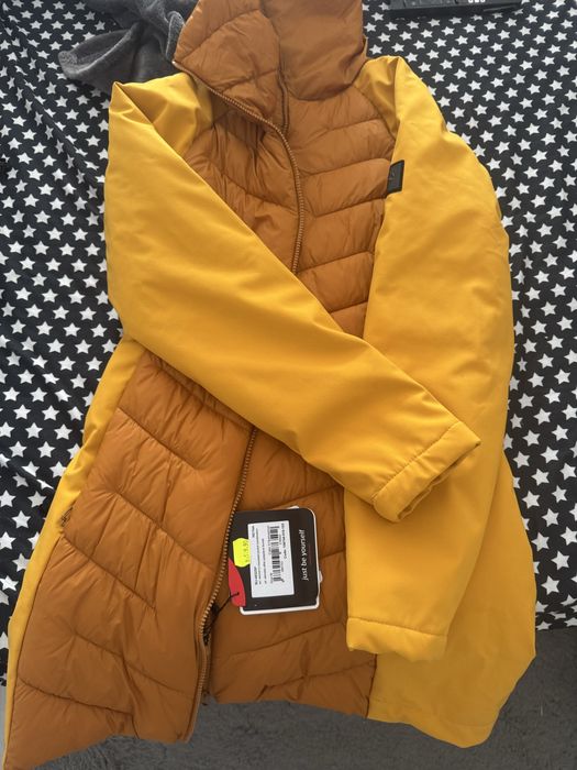 Vând geaca lunga de iarna north