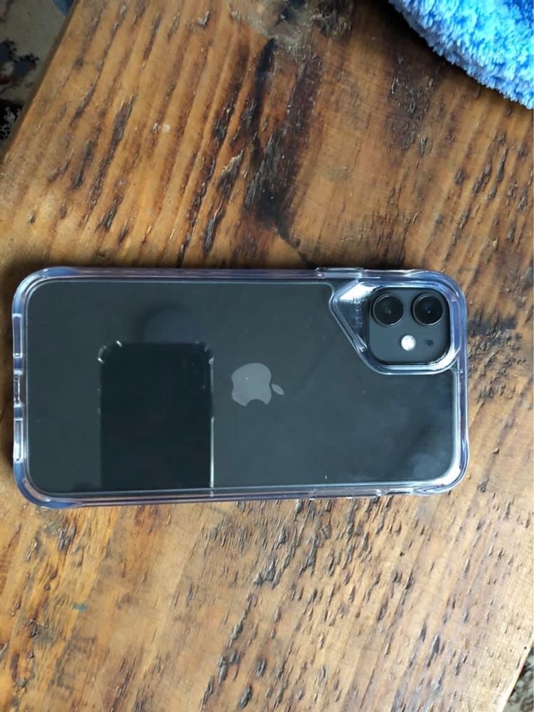 Продам iphone 11 128 gb