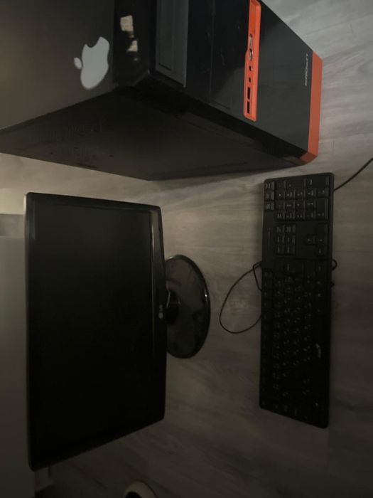 Продам компьютер на запчасти