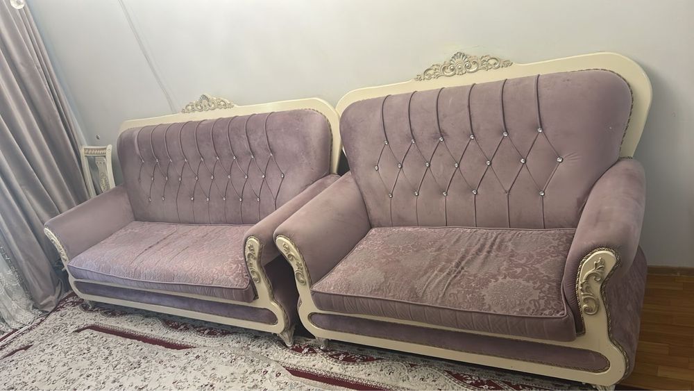 Продам диван с креслом