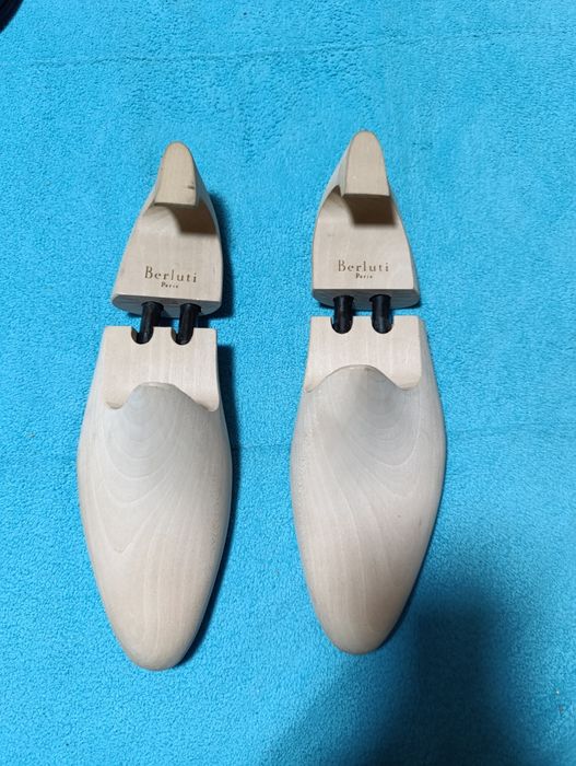 Pantofi Gucci de piele