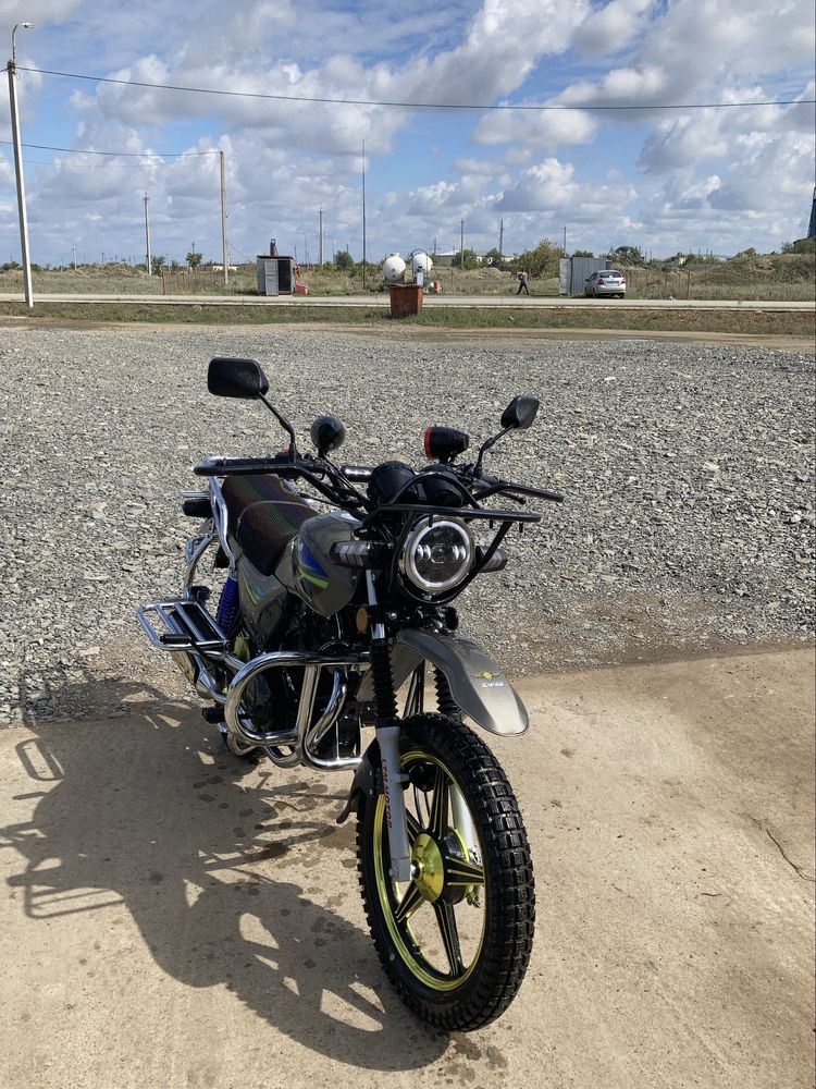 Продам мотоцикл LTM 200куб М9