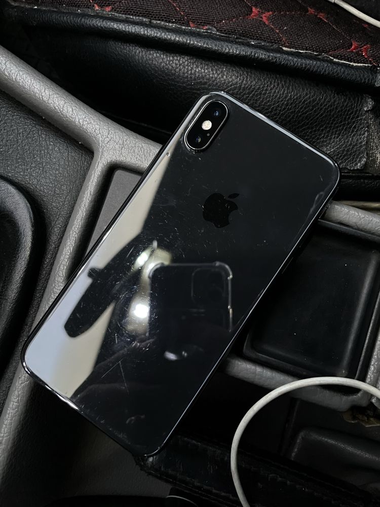 iPhone X 64 GB Все Работает