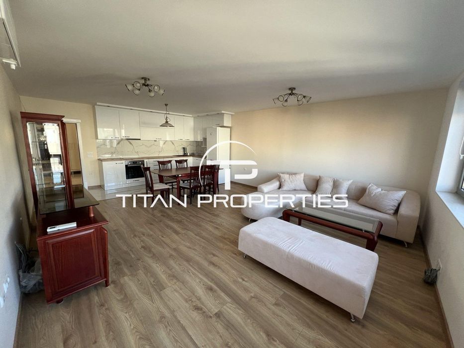 Тристаен апартамент, за продажба, Център