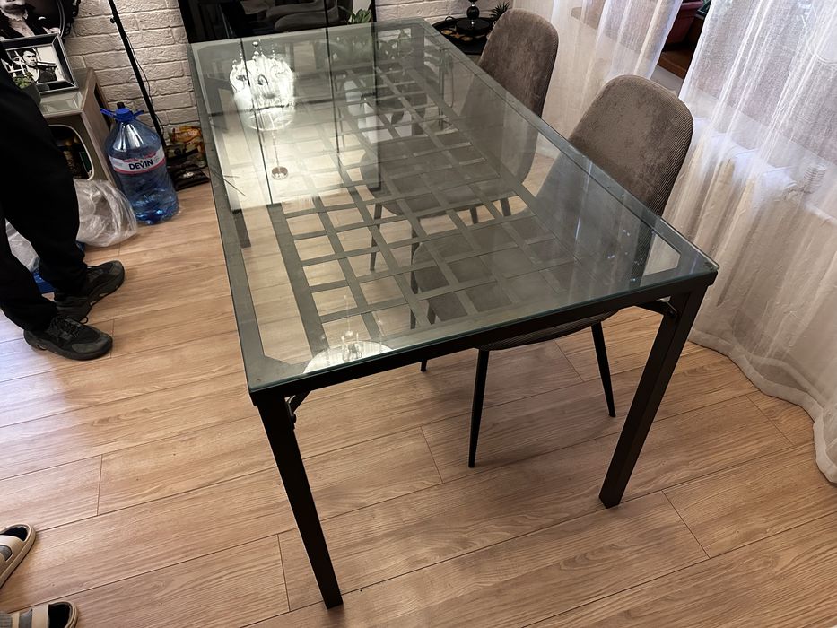 Трапезна маса IKEA с два плота – стъклен и дървен, 150х77х75 см