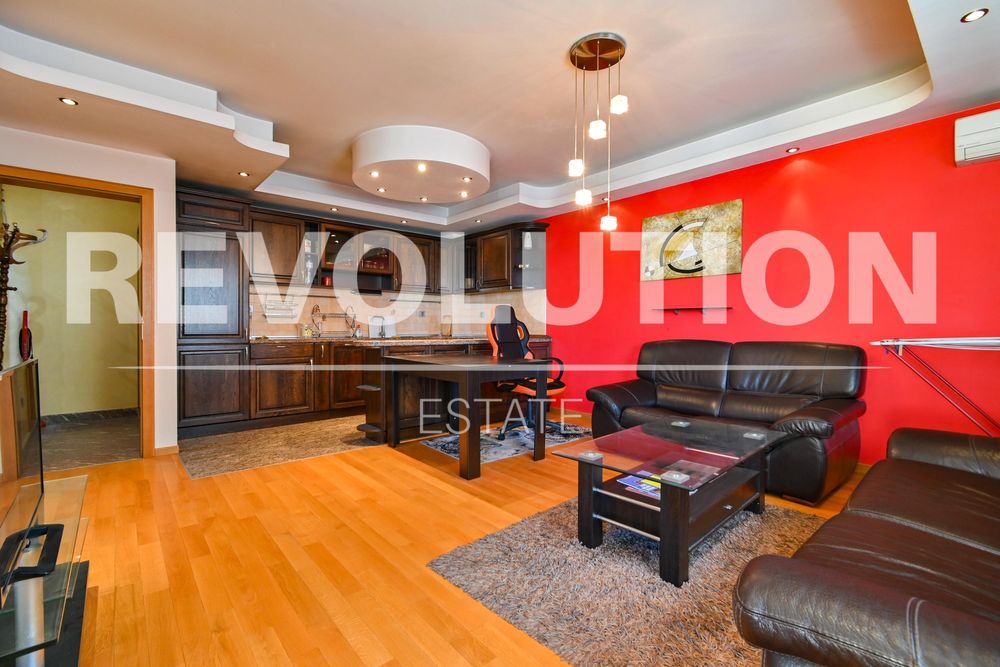 Дава се под наем Двустаен апартамент в София, Младост 1 - 72 кв.м за 600 € - Снимка #2