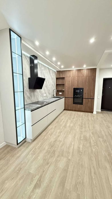 Дава се под наем Двустаен апартамент в София, Зона Б-18 - 60 кв.м за 561 € - Снимка #1