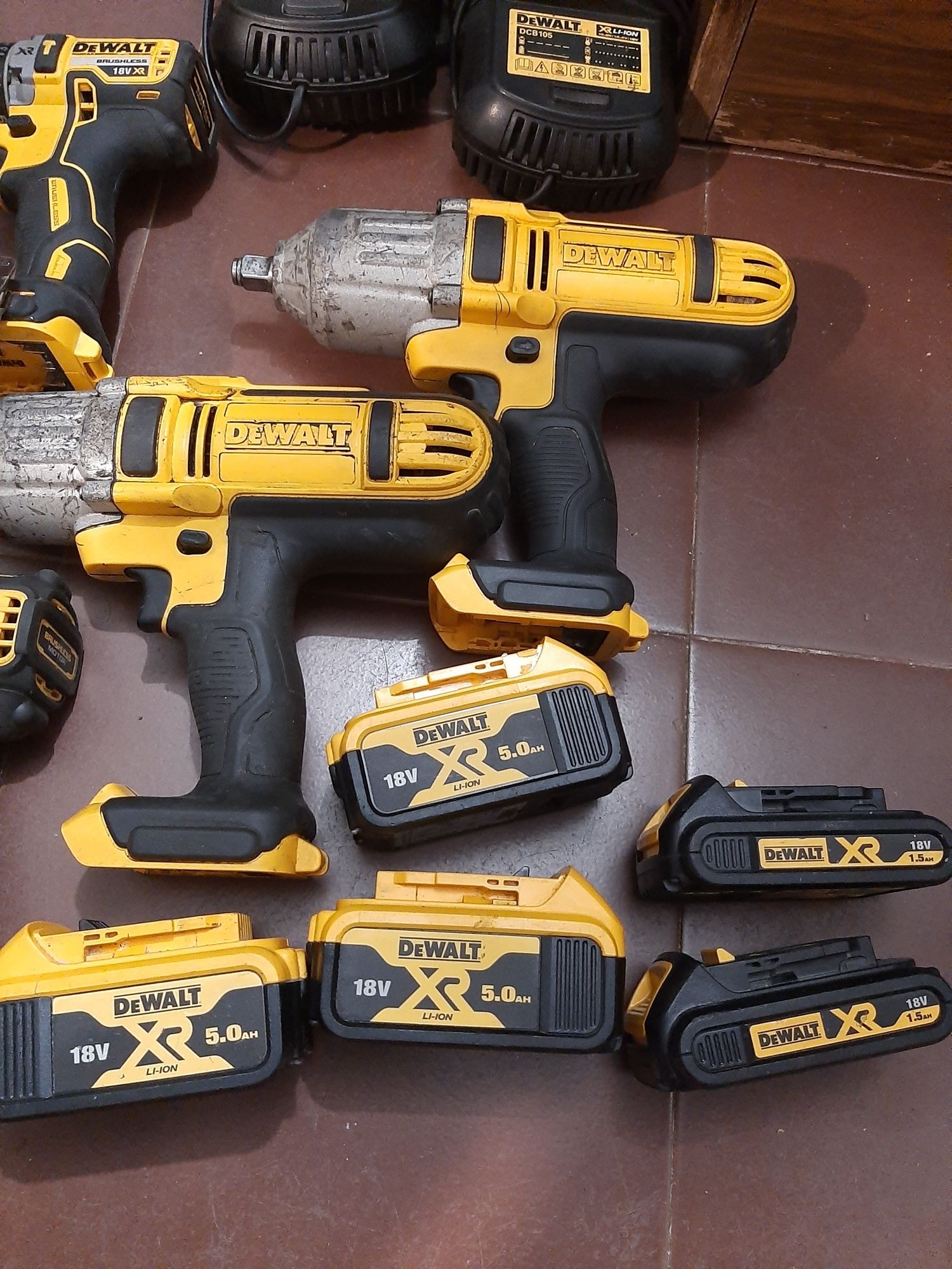 Акумулаторни машини DEWALT 18v