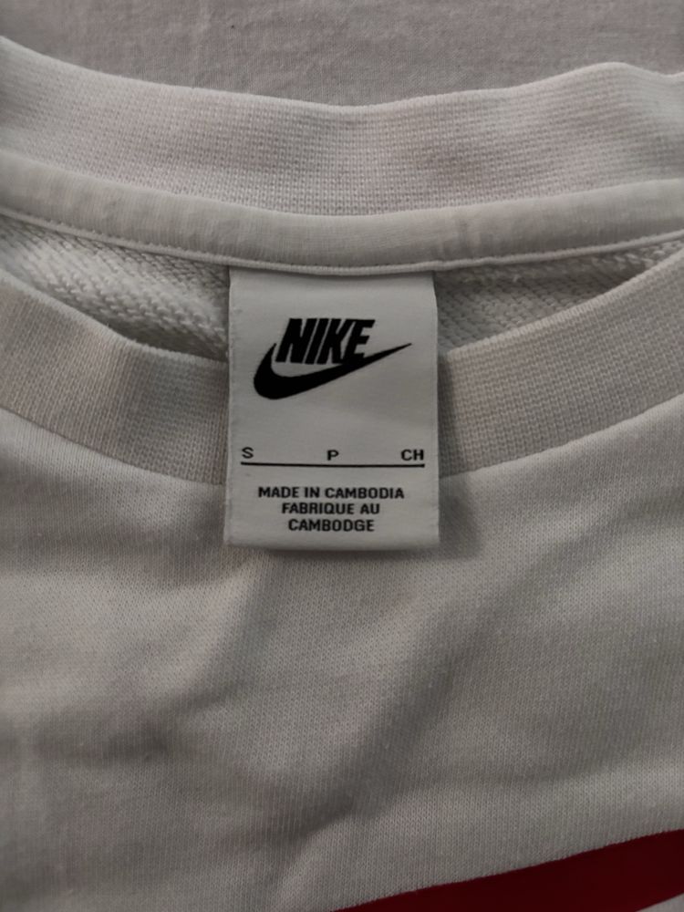 Nike Swoosh TN sweater white