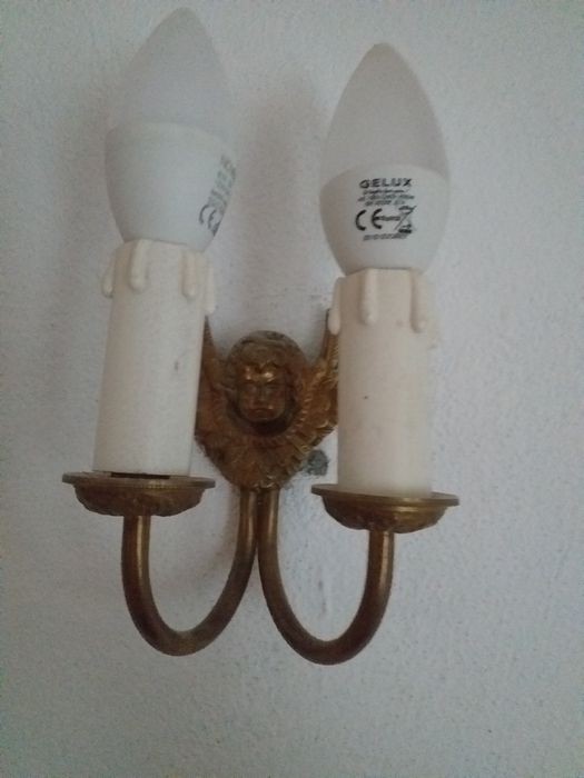 Vînd candelabru si 4 aplice