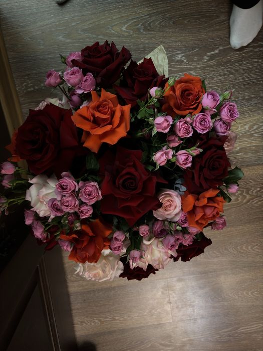 букет цветов новый роз и другие