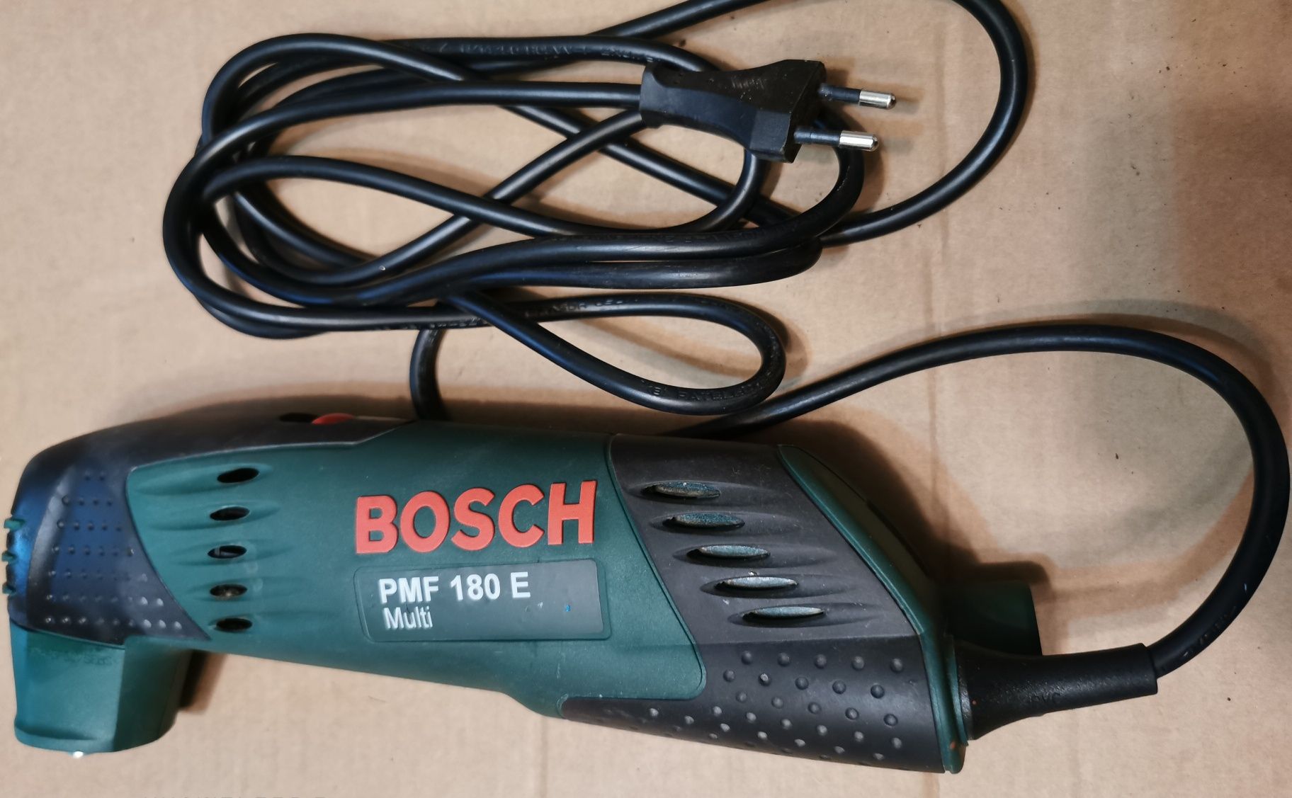 Sculă electrică multifuncțională Bosch PMF 180E Multi,plus accesorii