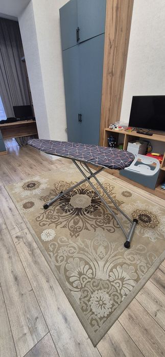 Продам гладильную доску.