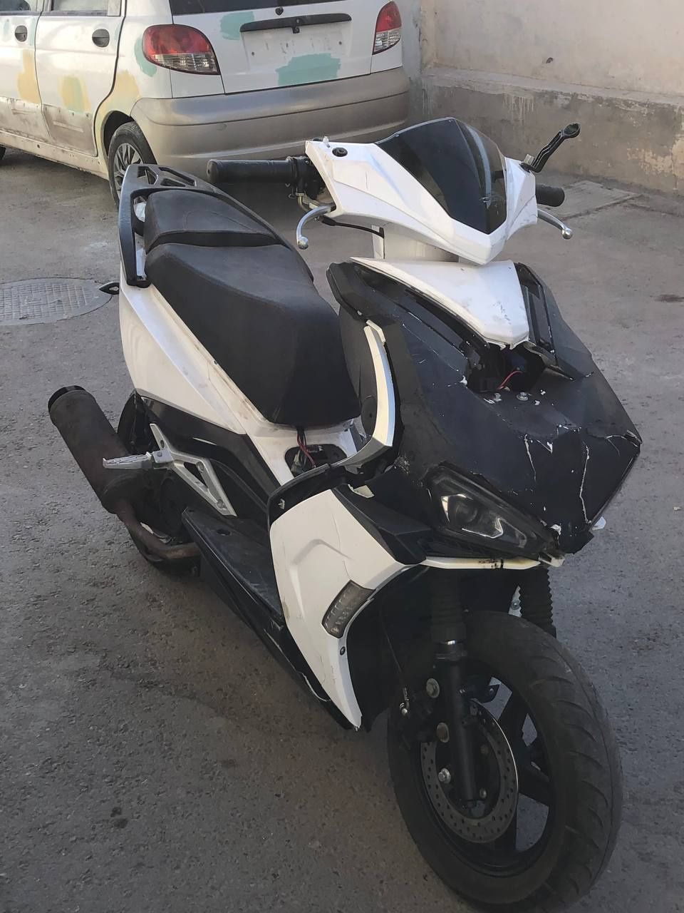 Italiya R2  skutir sotiladi srochna faqat