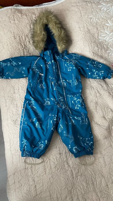 Продам в зимний комбинезон Reima