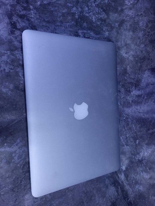 Apple Macbook Pro 13 дюймов (Актау 26мкр Достык) лот 3693