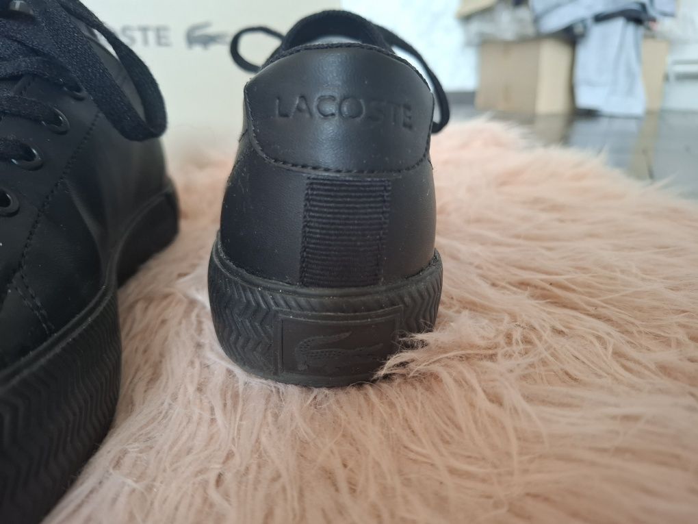 Дамски кецове Lacoste