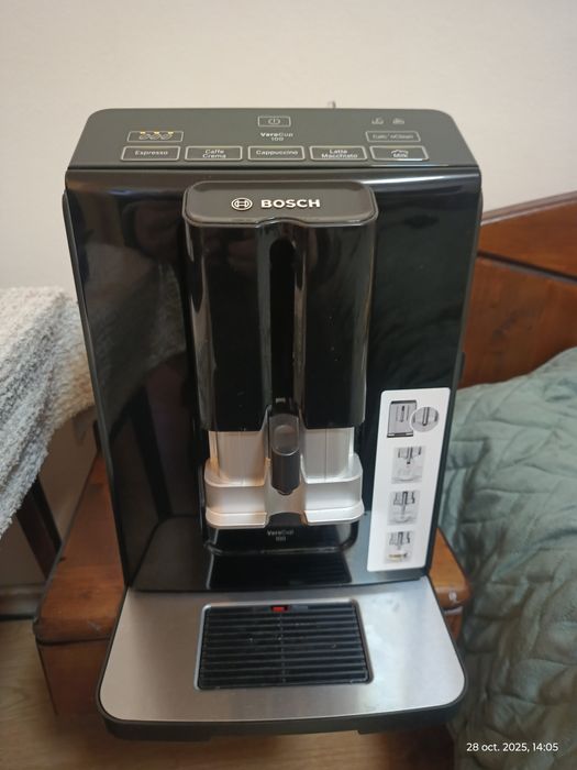 Aparat de cafea automat Bosch VeroCup 100 - Espresso, Cappuccino etc