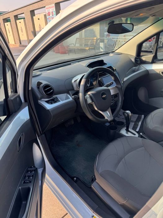 Спарк насияга сотилади 2023 йил оқ