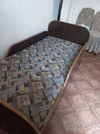 Продаю кровать почти новая