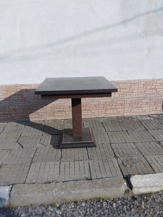 Маси и столове Теохаров