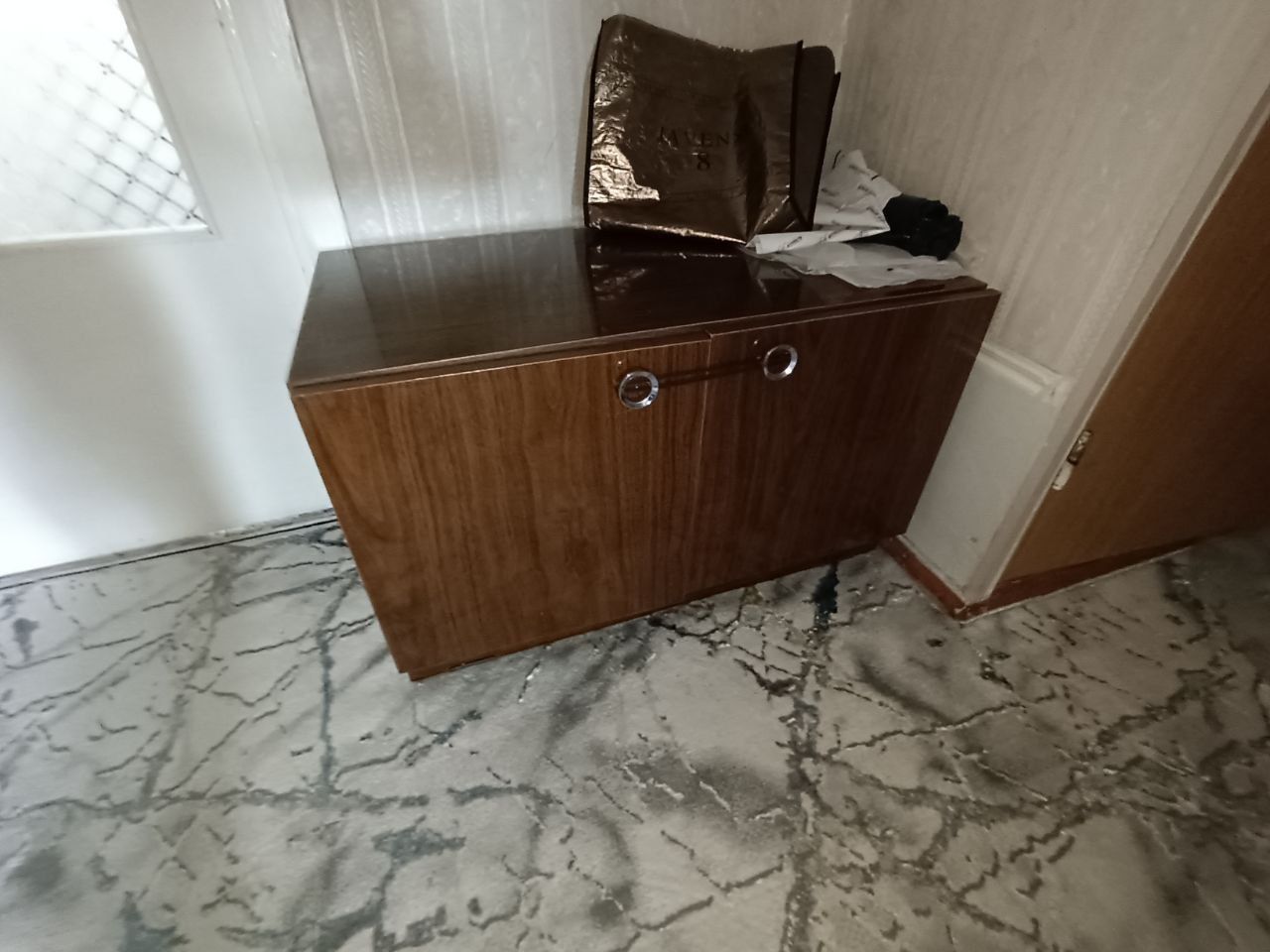 Продаётся стенка и тумба